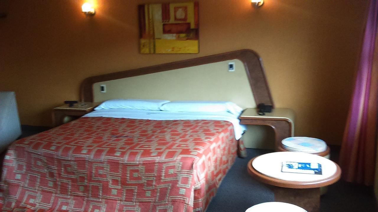 Hotel Aeropuerto Toluca Dış mekan fotoğraf