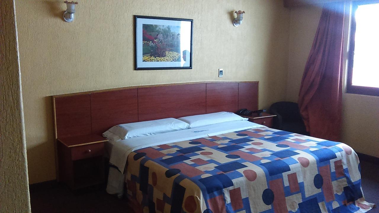 Hotel Aeropuerto Toluca Dış mekan fotoğraf